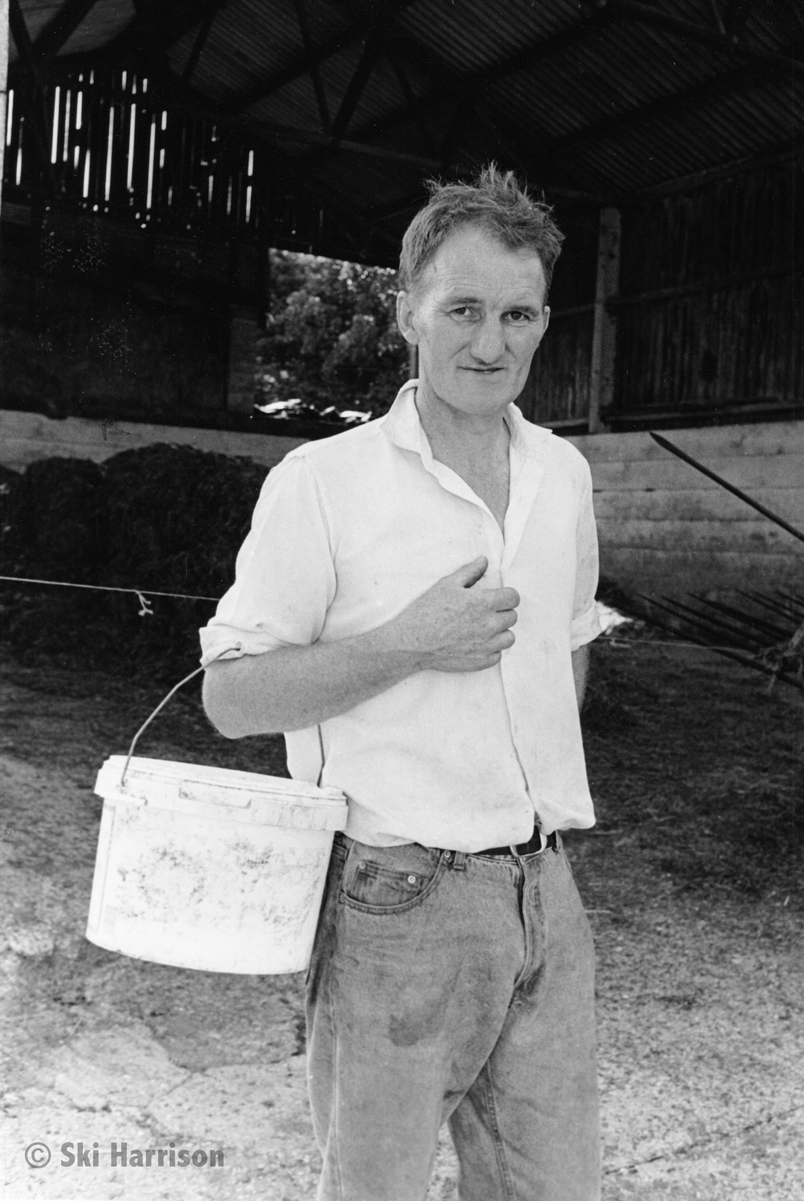 CS23 - Michael Hartnell in the farmyard. Cornworthy Court, 2000