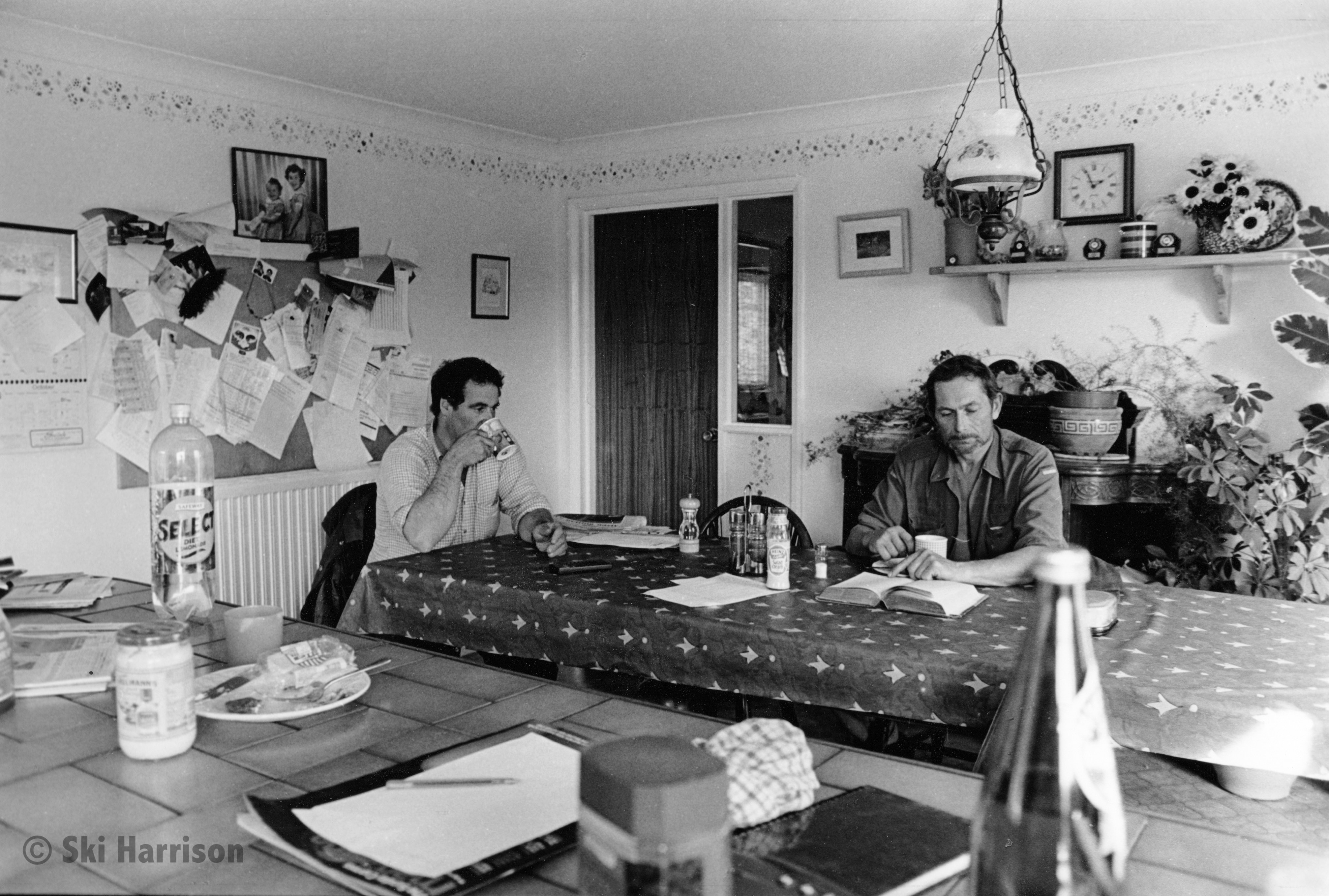 CS27 - Richard and Steve at lunchbreak. Fry's kitchen. East Cornworthy, 1999