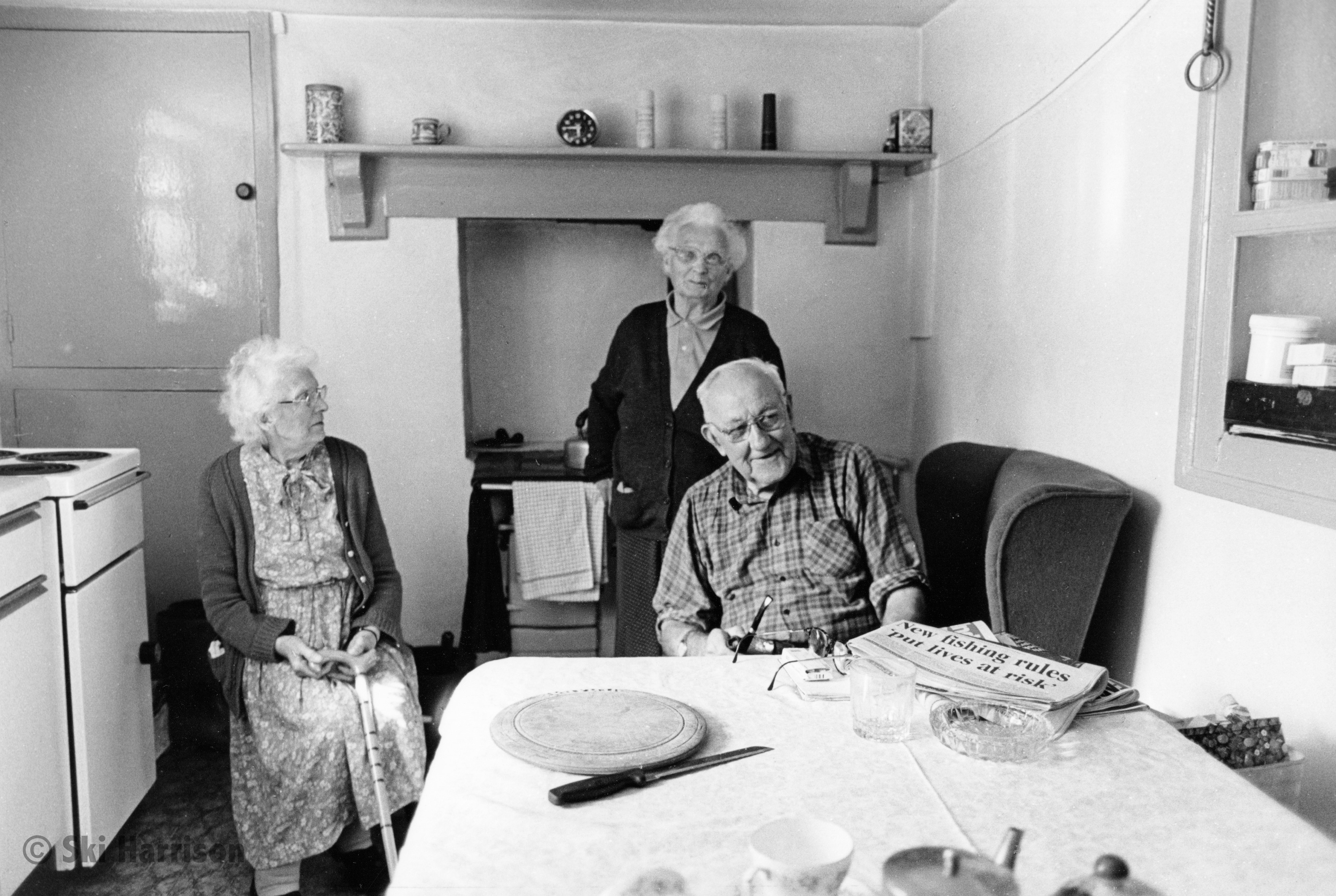 CS28 - Mrs Hetty Lee with Dorothy and Jack Geatches in their kitchen. Court Prior Farm. Cornworthy, 2000