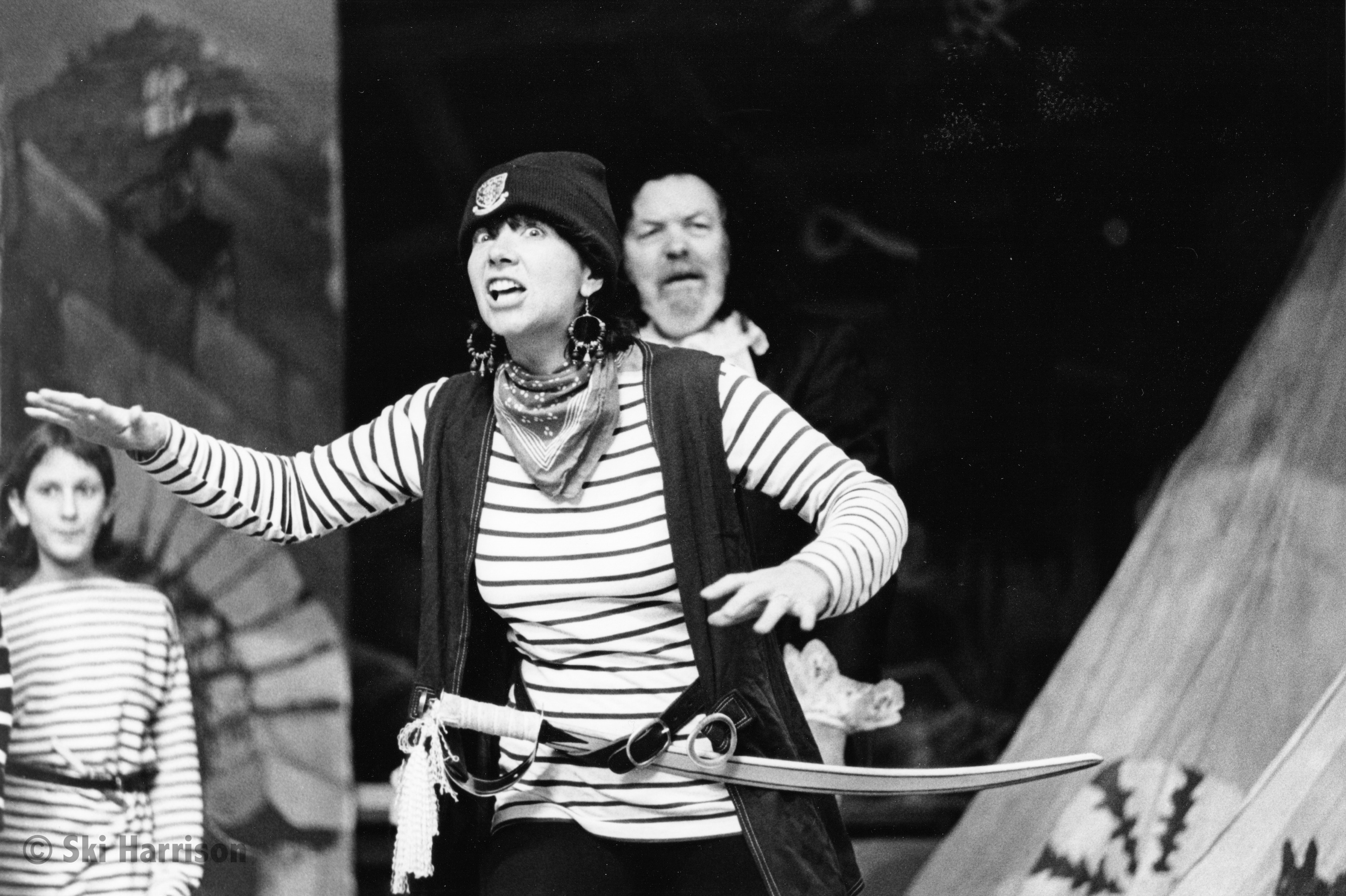 CS40 - Cut Throat Pam (Marilyn Fry) with R Captain Hook (Peter Tatham) and L Knots (Betsy Porritt), Priory Players in Peter Panto. Cornworthy Village Hall, 1998
